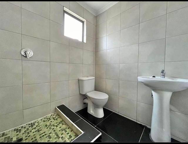 3 BEDROOM HOUSE FOR SALE IN NEWLANDS WEST